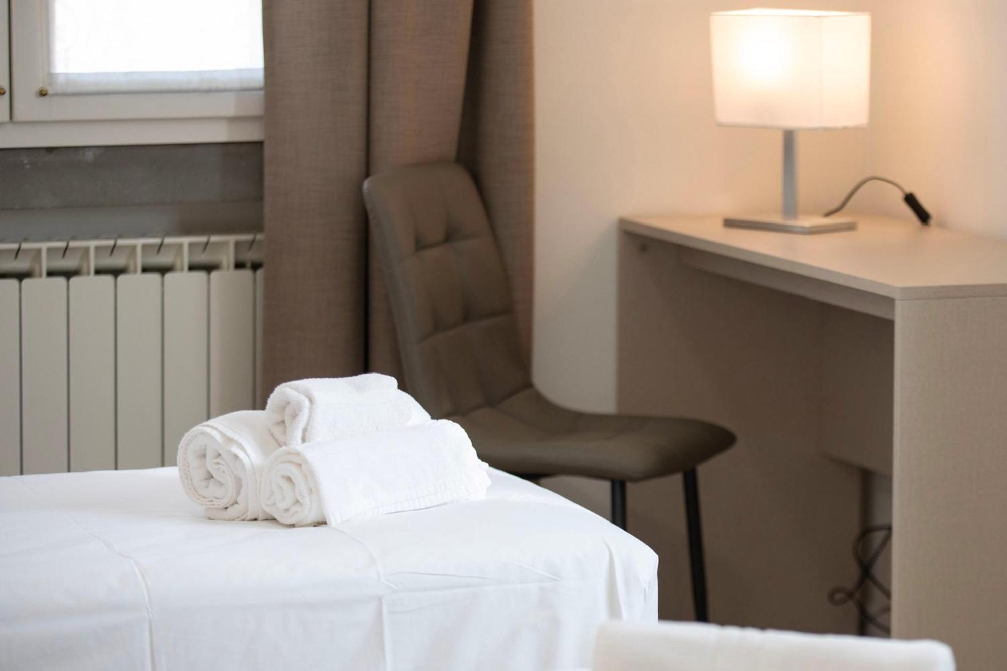 Hotel Dell'Angelo Predore Eksteriør bilde